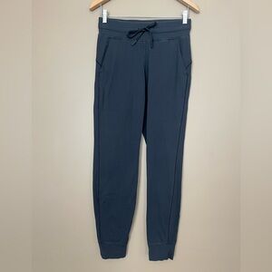 {Lululemon} Ready To Rulu Pant 29" Jogger in Black - Womens 6